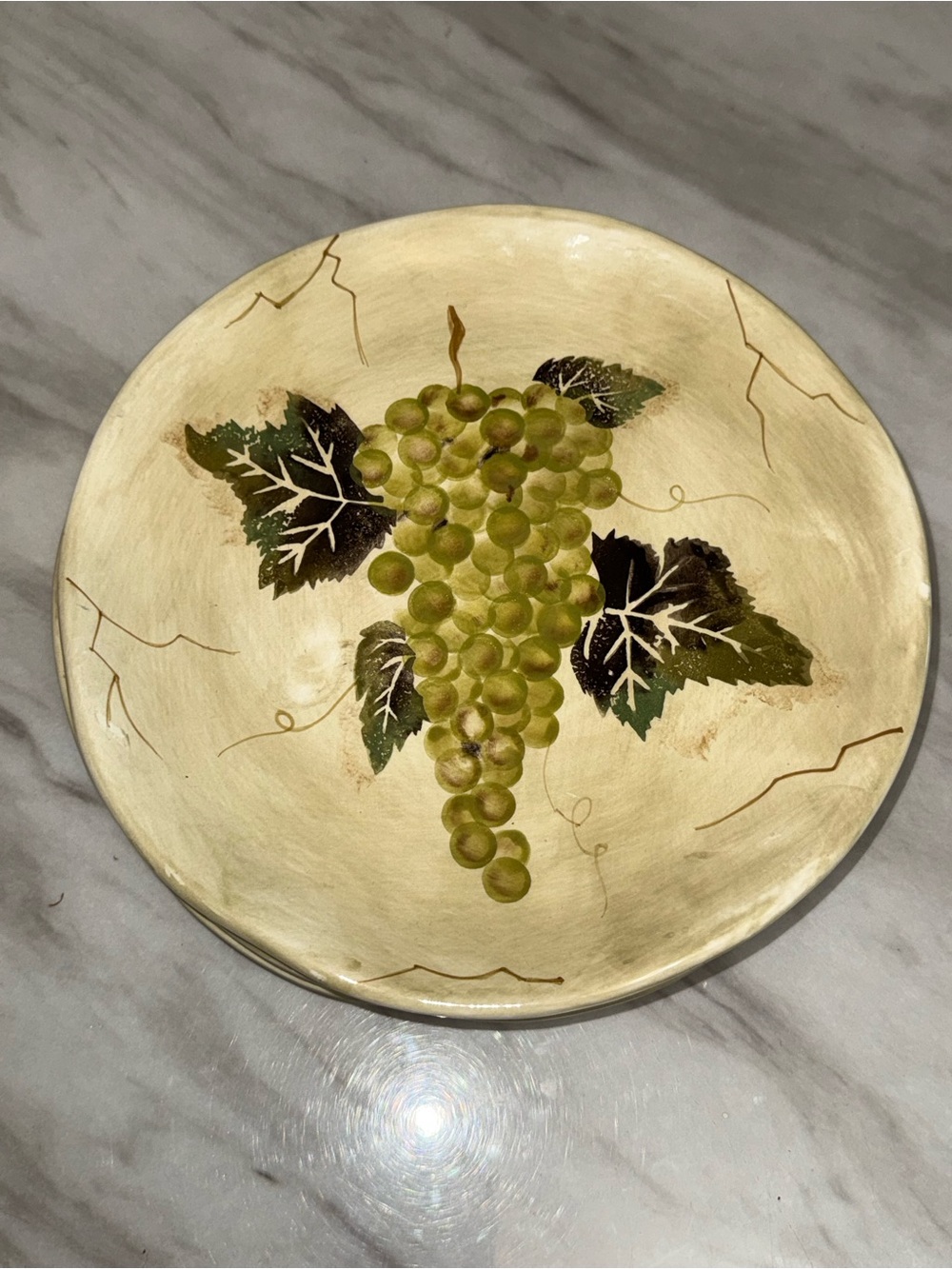 Tabletops Unlimited Cabernet Grapes Round Dinner Plate Dishwasher Safe